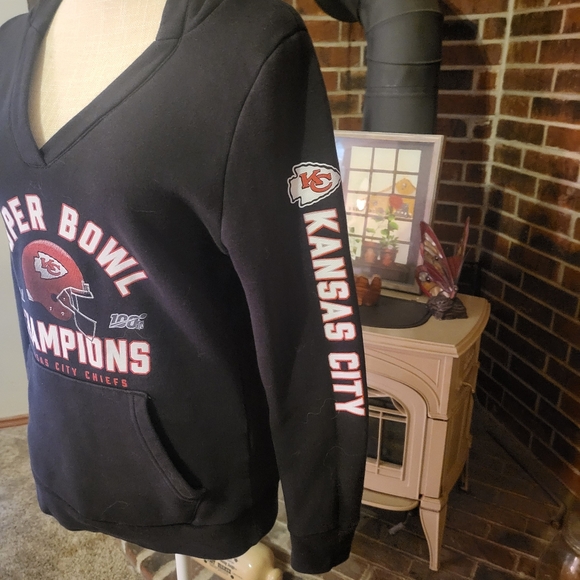 Fanatics Kansas City Chiefs Hoodie - Picture 2 of 3